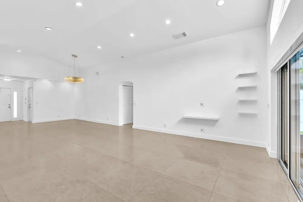 3307 SW 49TH Hollywood, FL 33312