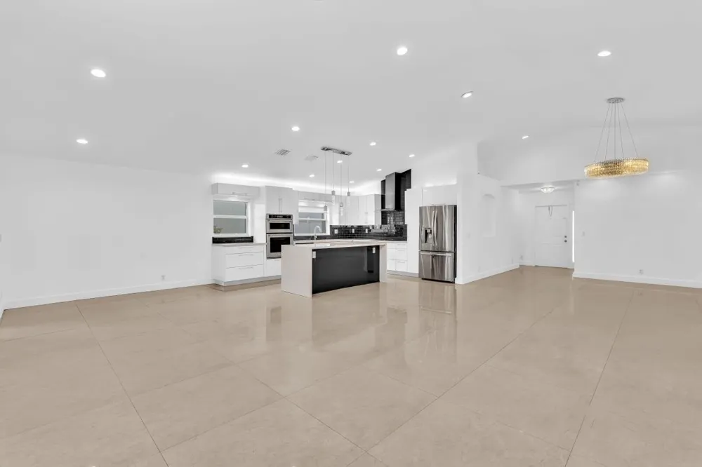 3307 SW 49TH Hollywood, FL 33312
