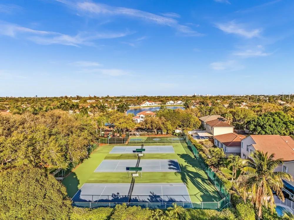 3307 SW 49TH Hollywood, FL 33312