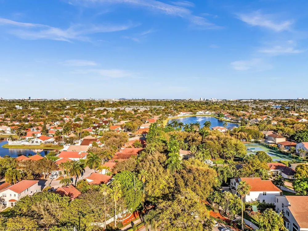 3307 SW 49TH Hollywood, FL 33312