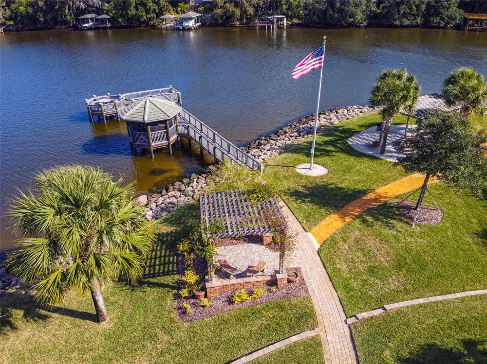 14 LONGVIEW WAY Palm Coast, FL 32137