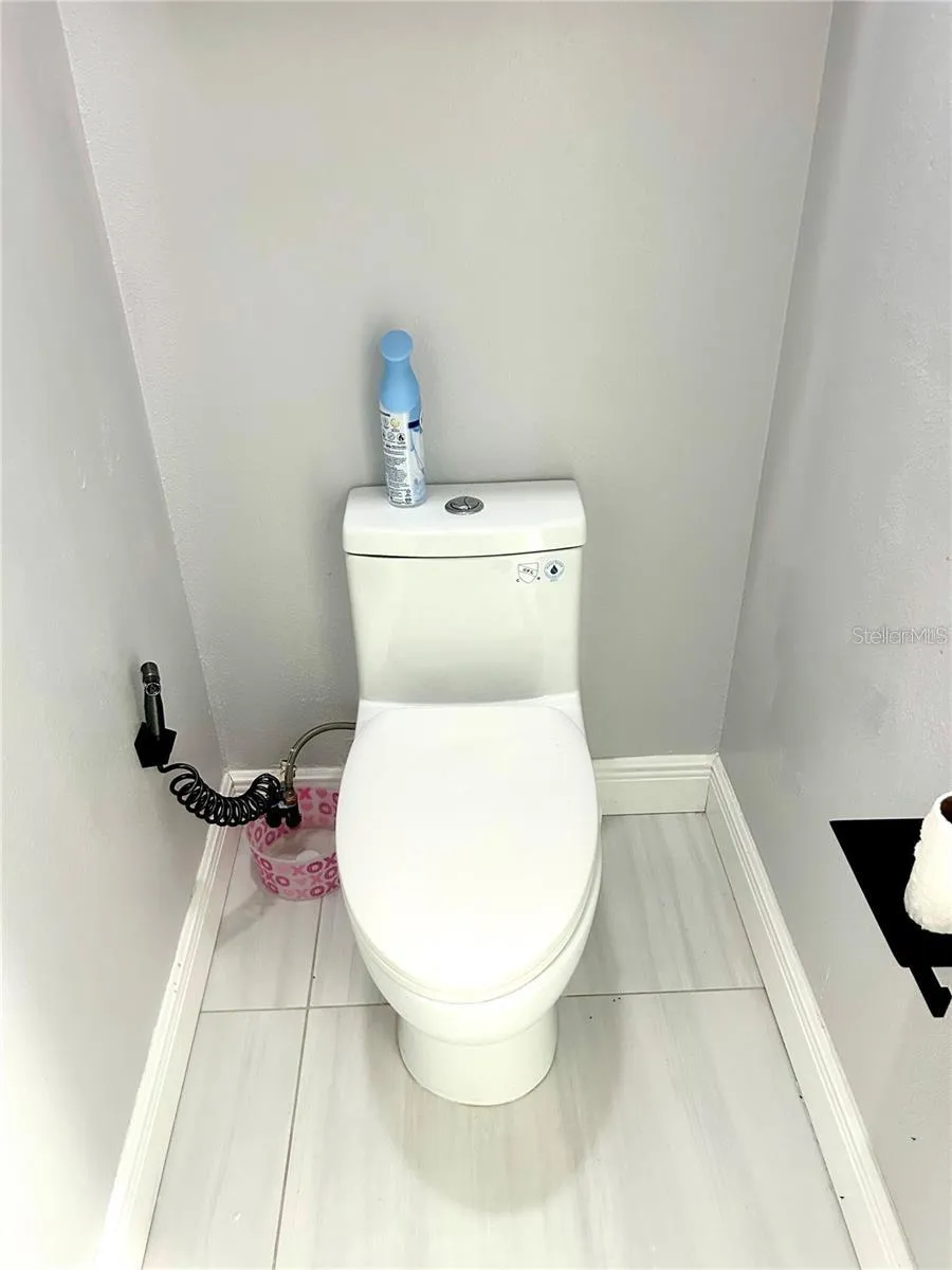 12221 ANNE KENIA DRIVE Thonotosassa, FL 33592