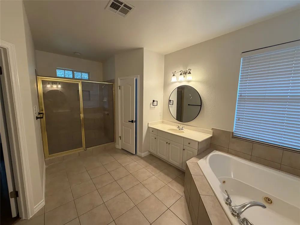 2412 Arbor Drive Round Rock, TX 78681