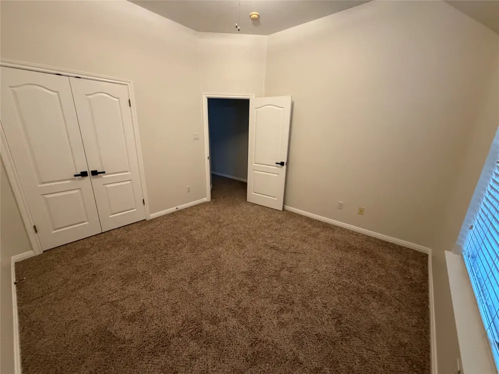 2412 Arbor Drive Round Rock, TX 78681