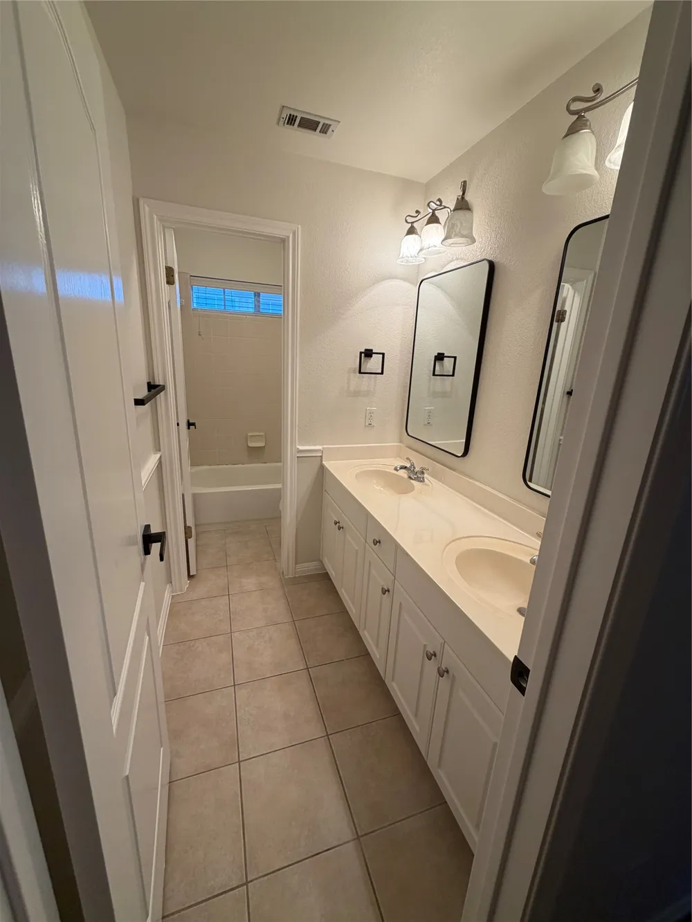 2412 Arbor Drive Round Rock, TX 78681