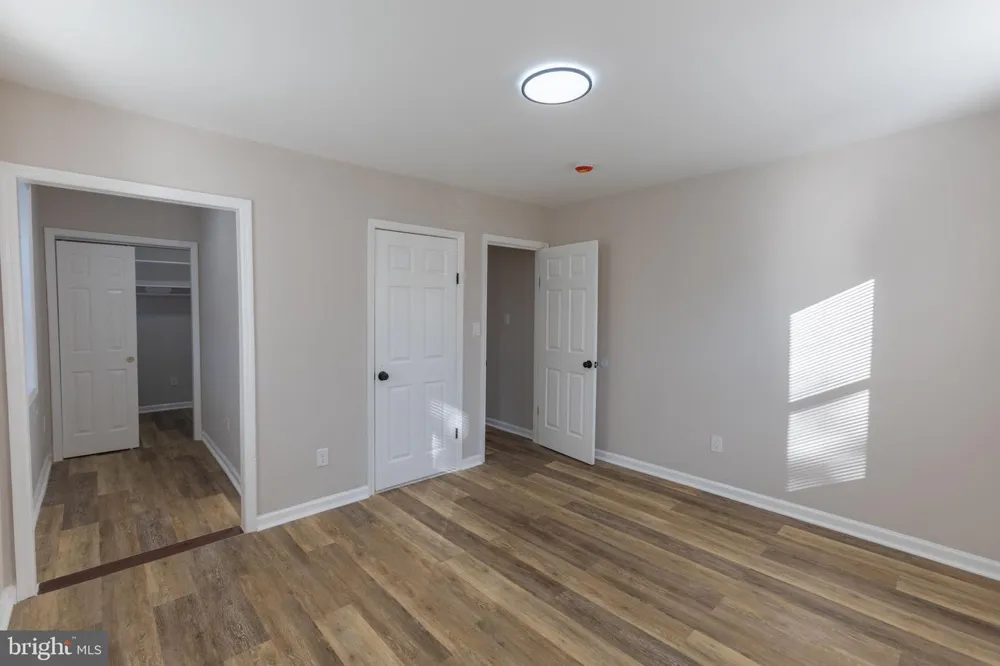231 JACKSON STREET Trenton, NJ 08611