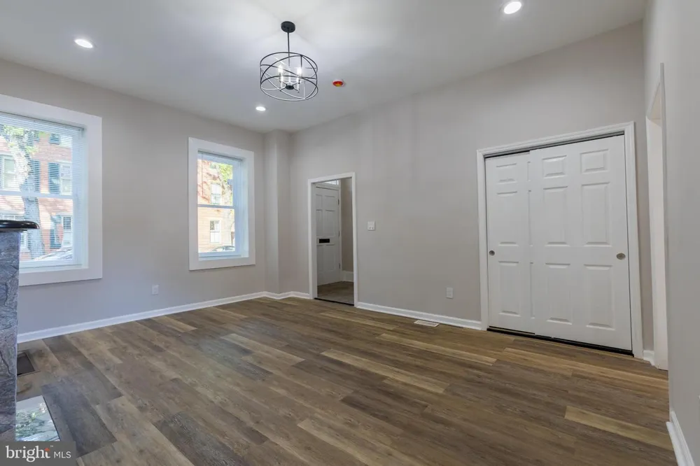 231 JACKSON STREET Trenton, NJ 08611