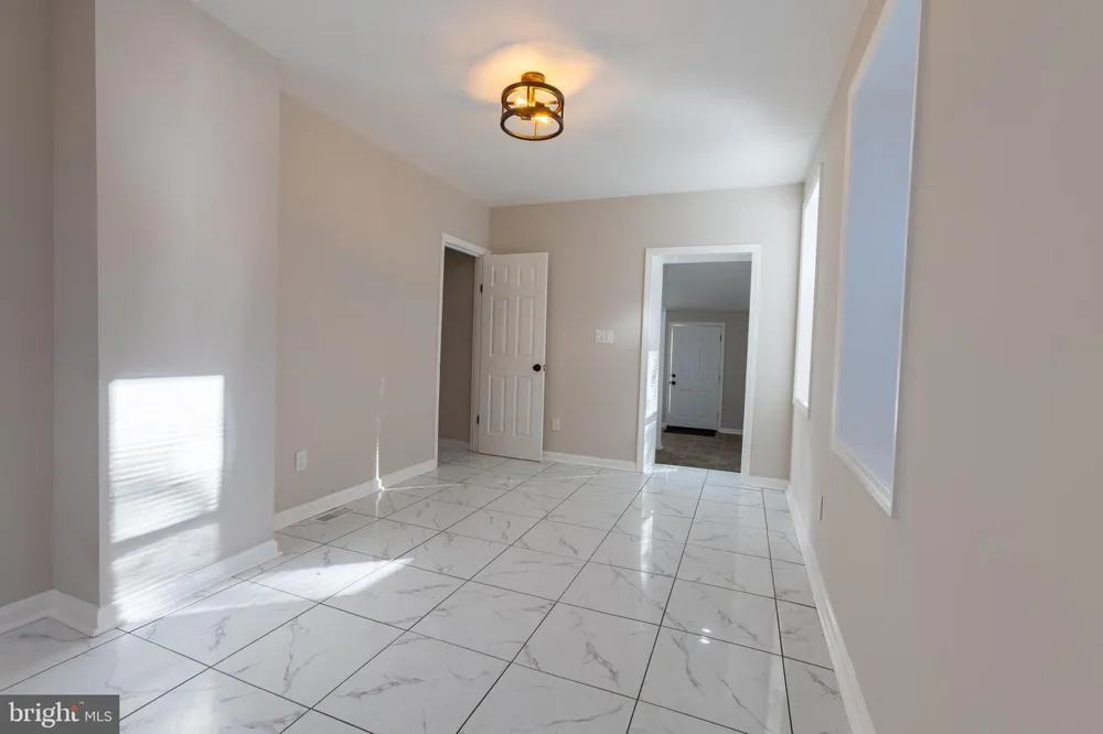231 JACKSON STREET Trenton, NJ 08611