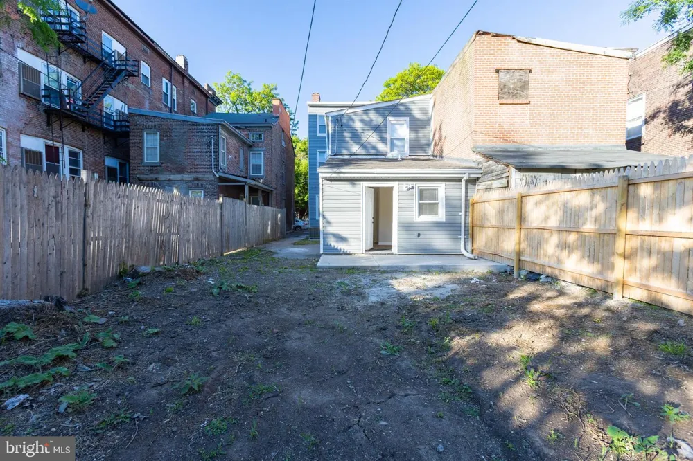 231 JACKSON STREET Trenton, NJ 08611