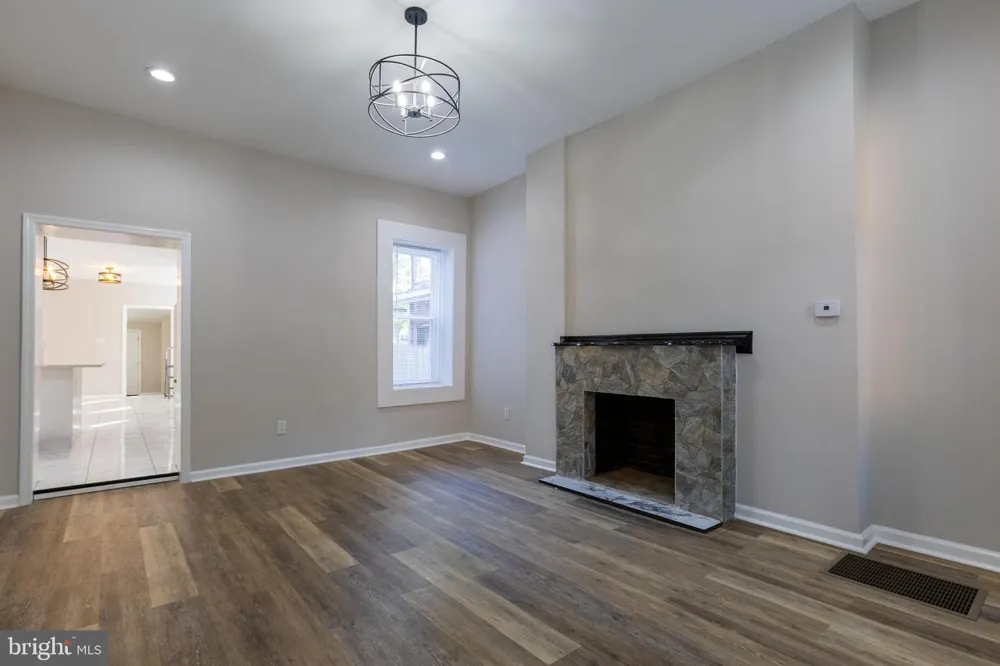 231 JACKSON STREET Trenton, NJ 08611