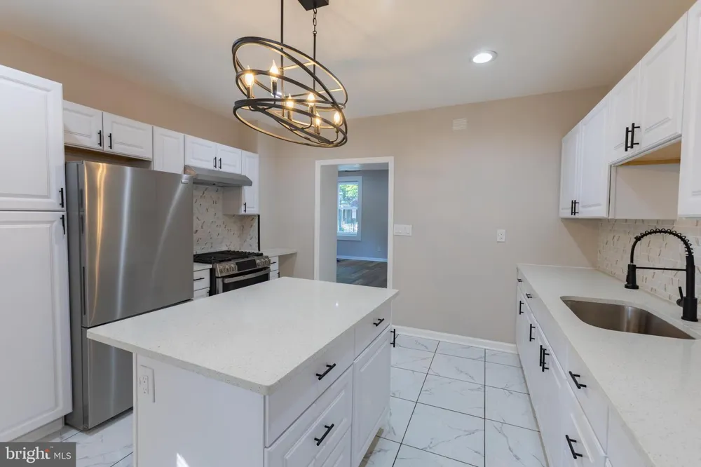 231 JACKSON STREET Trenton, NJ 08611