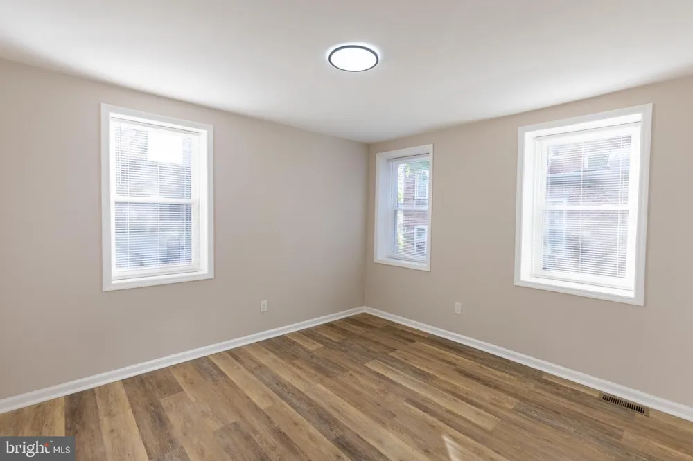 231 JACKSON STREET Trenton, NJ 08611