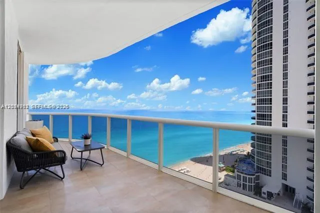 15901 Collins Ave #1502 Sunny Isles Beach, FL 33160