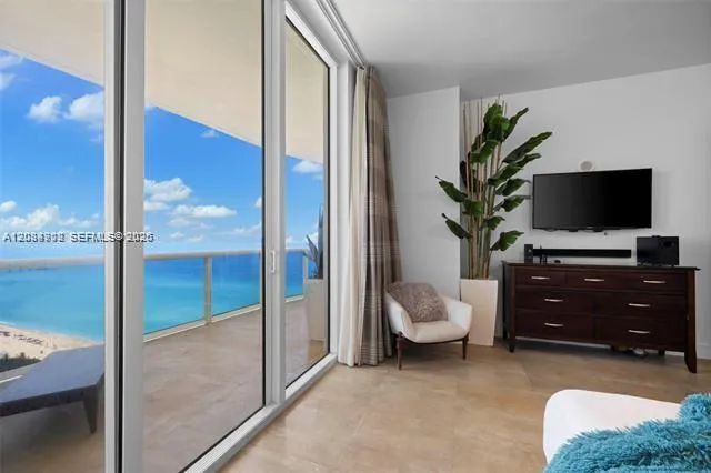 15901 Collins Ave #1502 Sunny Isles Beach, FL 33160
