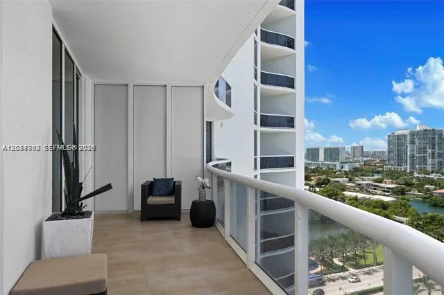 15901 Collins Ave #1502 Sunny Isles Beach, FL 33160
