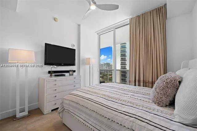 15901 Collins Ave #1502 Sunny Isles Beach, FL 33160