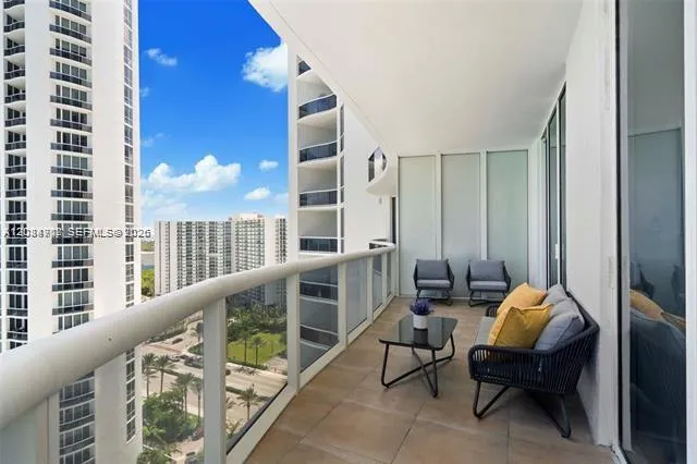 15901 Collins Ave #1502 Sunny Isles Beach, FL 33160
