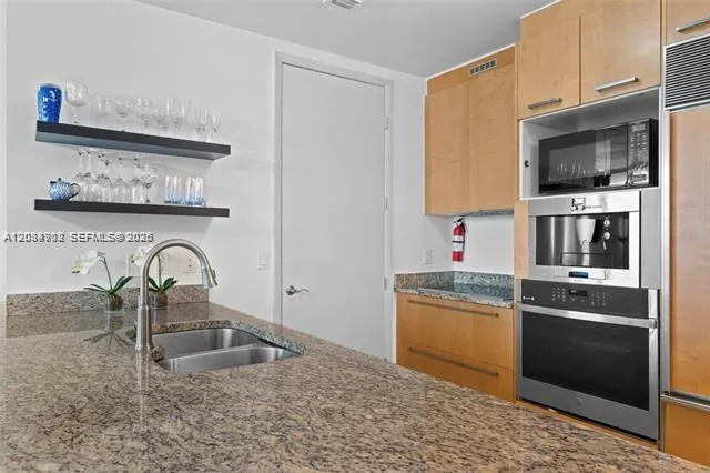 15901 Collins Ave #1502 Sunny Isles Beach, FL 33160