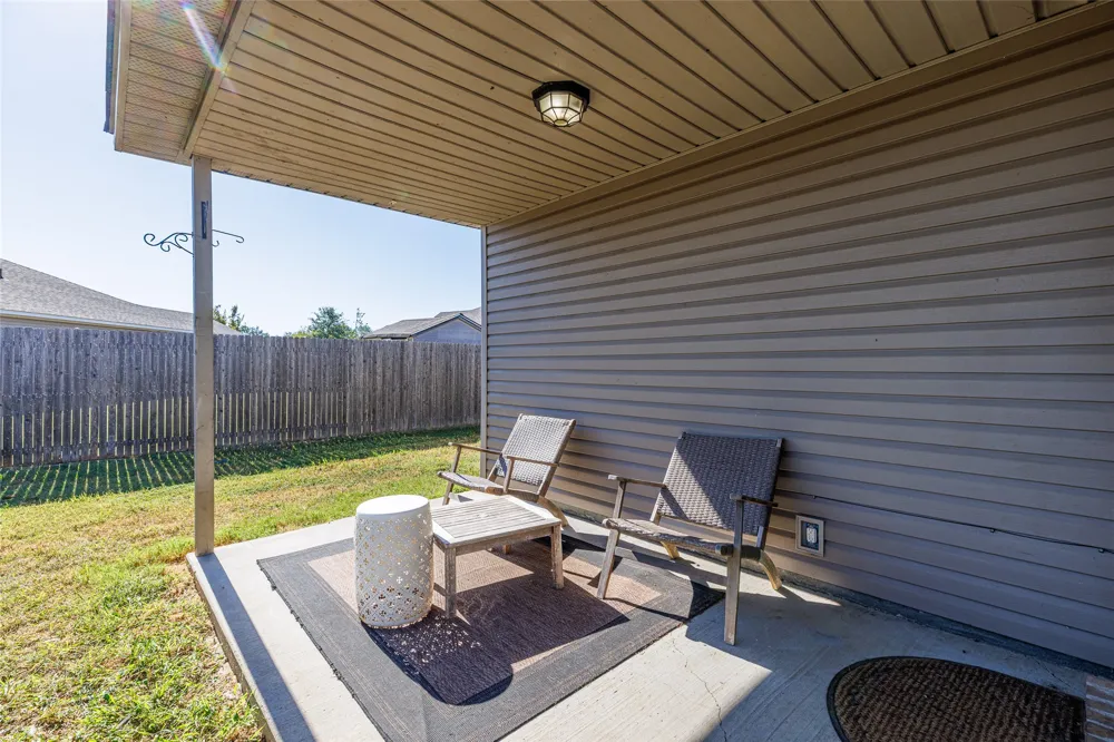 25057 S Roselake Drive Claremore, OK 74019