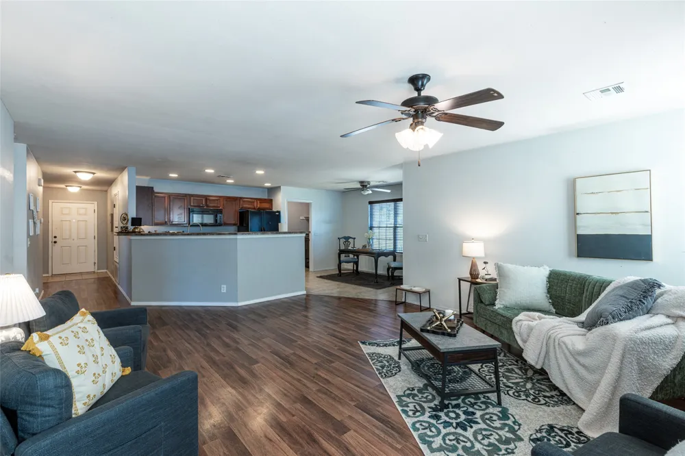 25057 S Roselake Drive Claremore, OK 74019