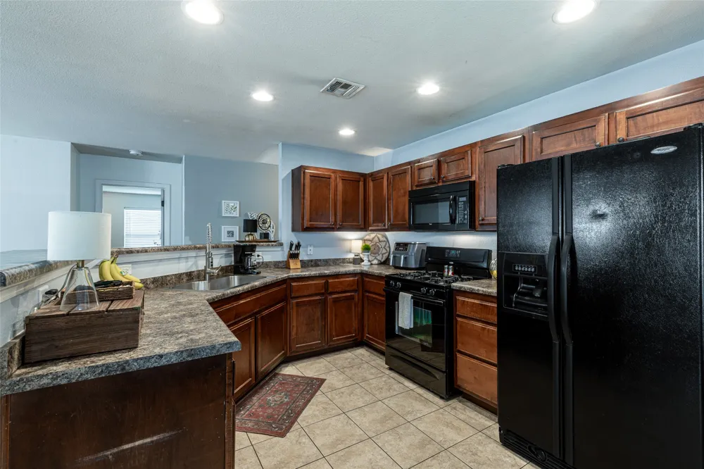 25057 S Roselake Drive Claremore, OK 74019