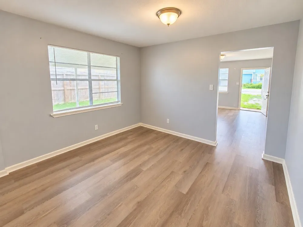 4315 Chapman Street #1/2 Hockley, TX 77009