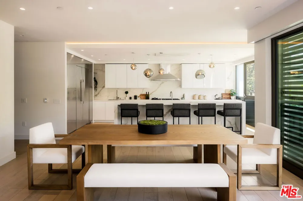 1644 Malcolm Avenue #230 Los Angeles, CA 90024