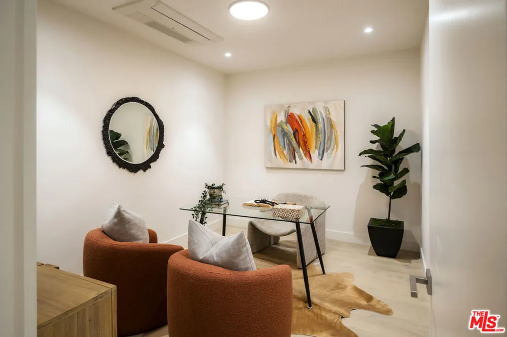 1644 Malcolm Avenue #230 Los Angeles, CA 90024