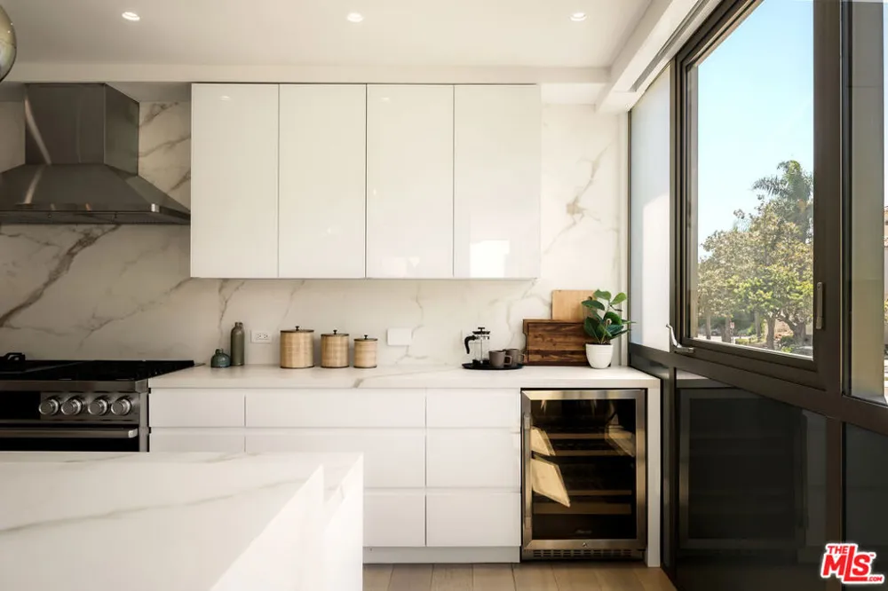 1644 Malcolm Avenue #230 Los Angeles, CA 90024