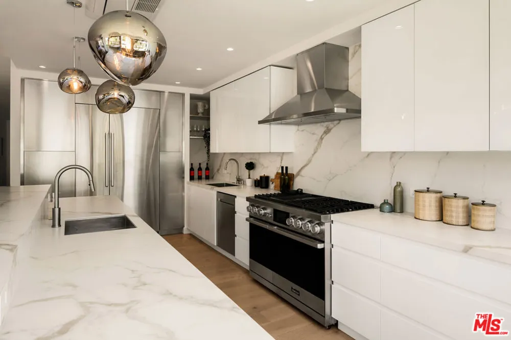 1644 Malcolm Avenue #230 Los Angeles, CA 90024