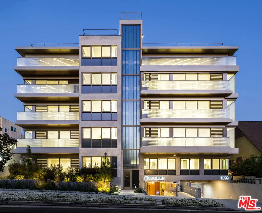 1644 Malcolm Avenue #230 Los Angeles, CA 90024