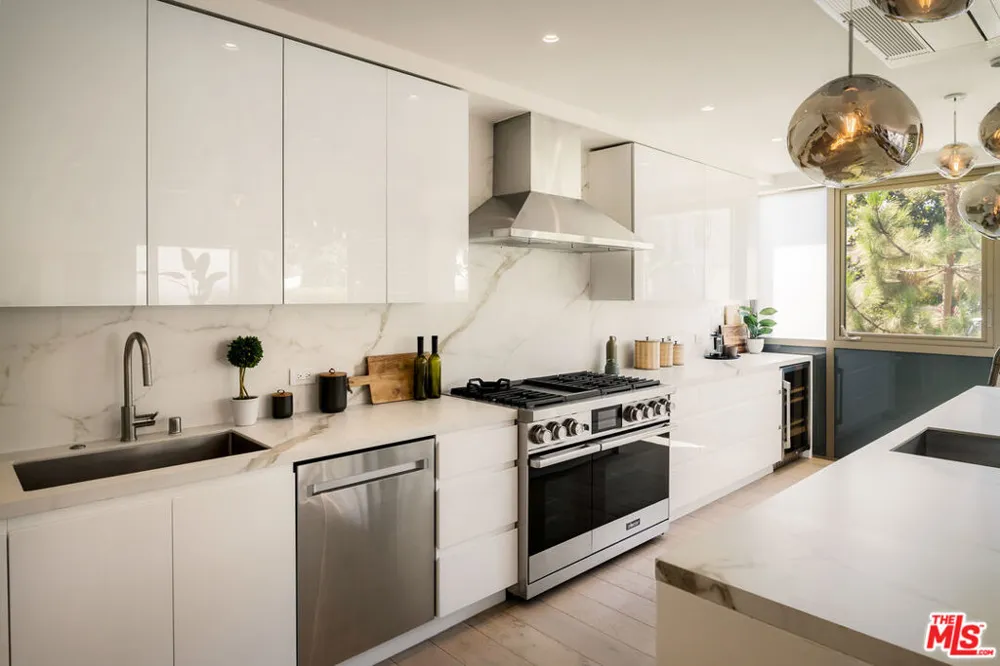 1644 Malcolm Avenue #230 Los Angeles, CA 90024