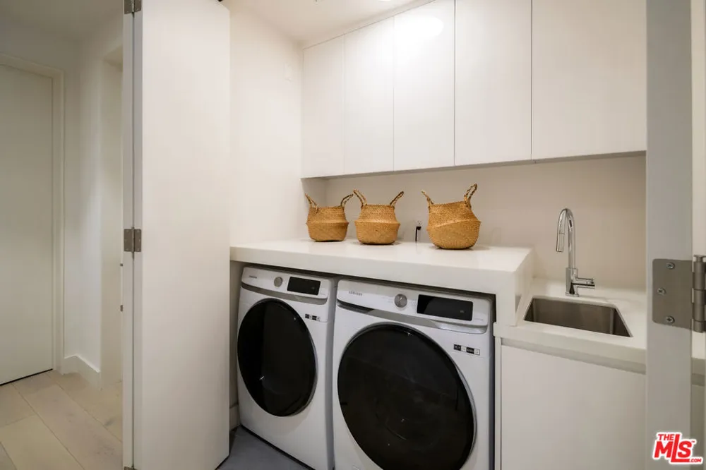 1644 Malcolm Avenue #230 Los Angeles, CA 90024