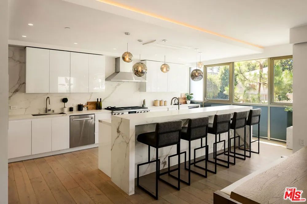 1644 Malcolm Avenue #230 Los Angeles, CA 90024