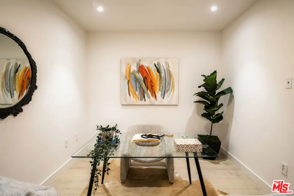 1644 Malcolm Avenue #230 Los Angeles, CA 90024