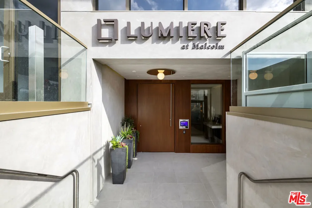 1644 Malcolm Avenue #230 Los Angeles, CA 90024