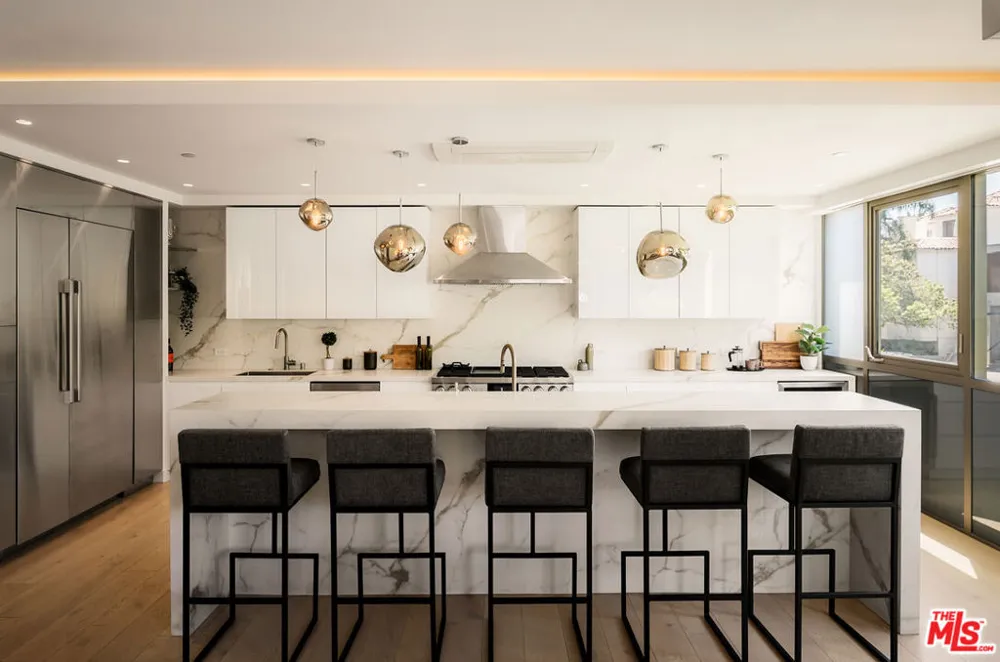 1644 Malcolm Avenue #230 Los Angeles, CA 90024