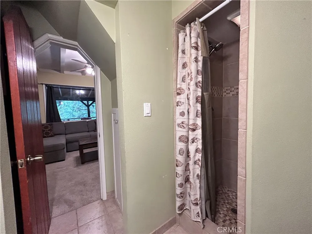 31655 Valley View Running Springs, CA 92382