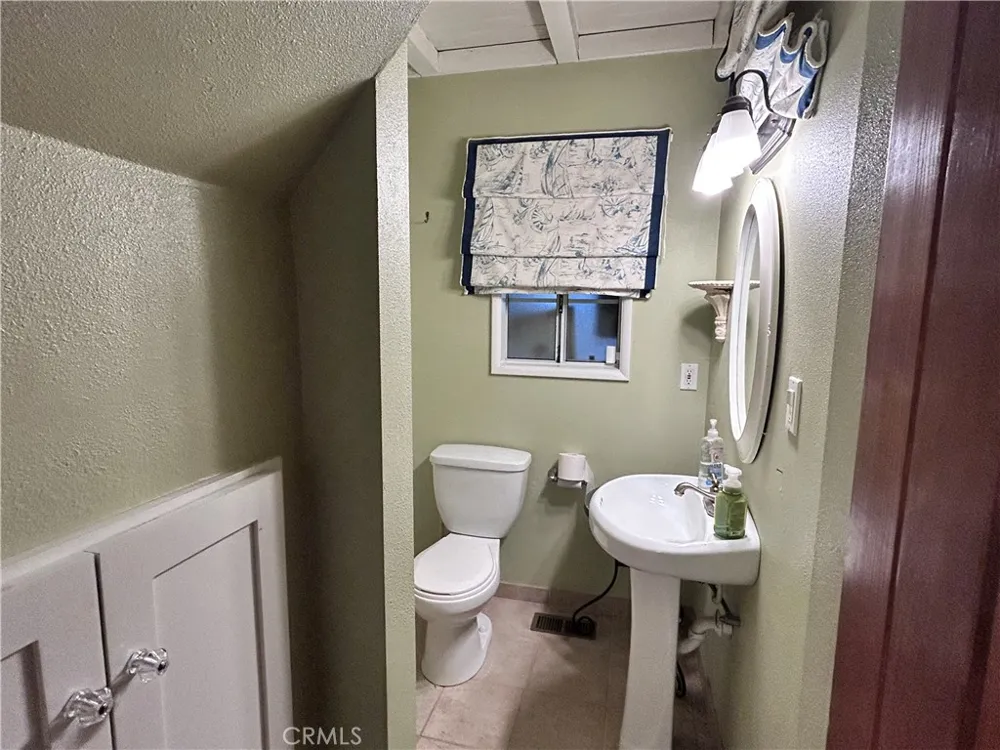 31655 Valley View Running Springs, CA 92382