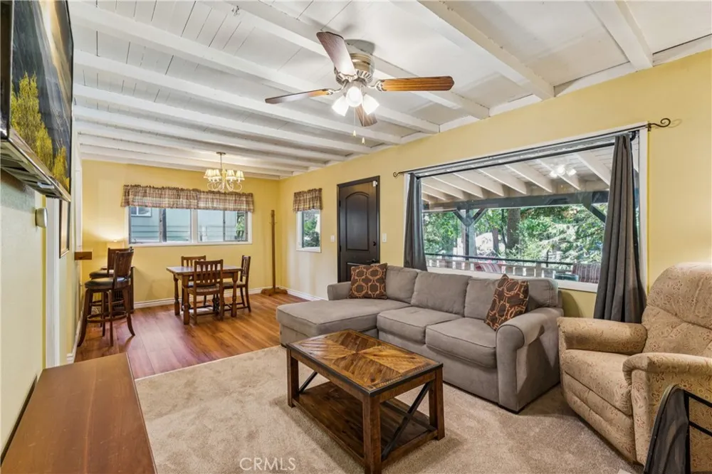 31655 Valley View Running Springs, CA 92382