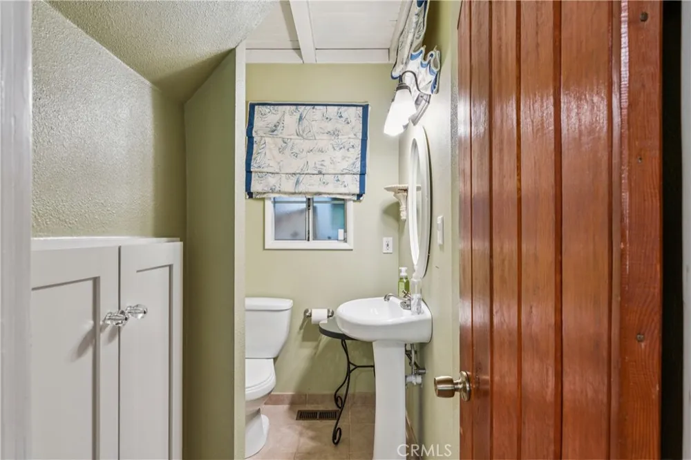 31655 Valley View Running Springs, CA 92382