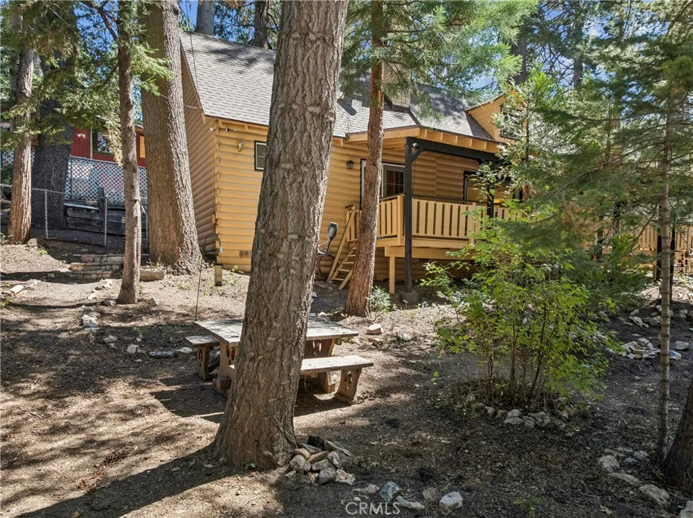 31655 Valley View Running Springs, CA 92382