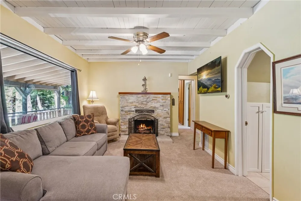 31655 Valley View Running Springs, CA 92382