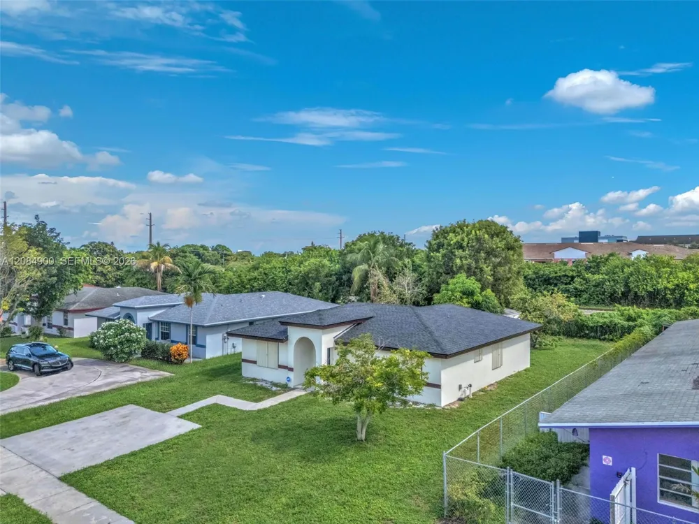 370 NW 14th St Pompano Beach, FL 33060