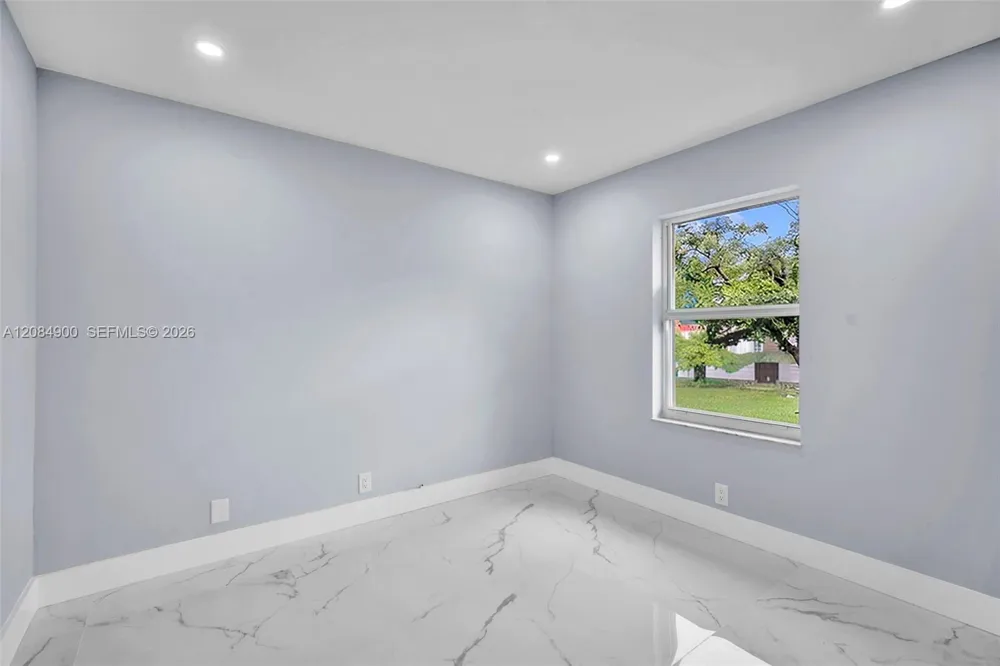 370 NW 14th St Pompano Beach, FL 33060