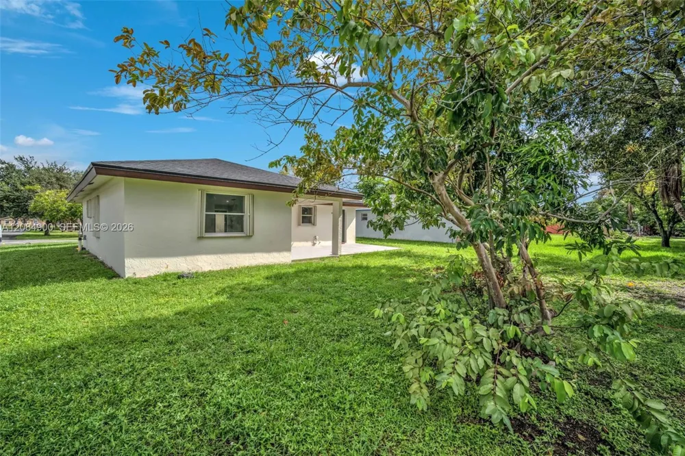 370 NW 14th St Pompano Beach, FL 33060