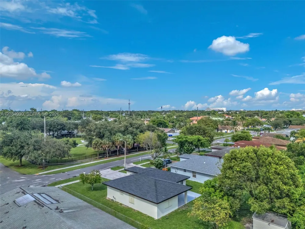 370 NW 14th St Pompano Beach, FL 33060
