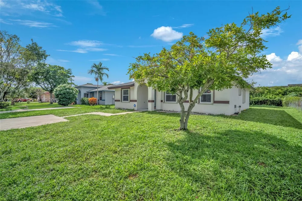 370 NW 14th St Pompano Beach, FL 33060