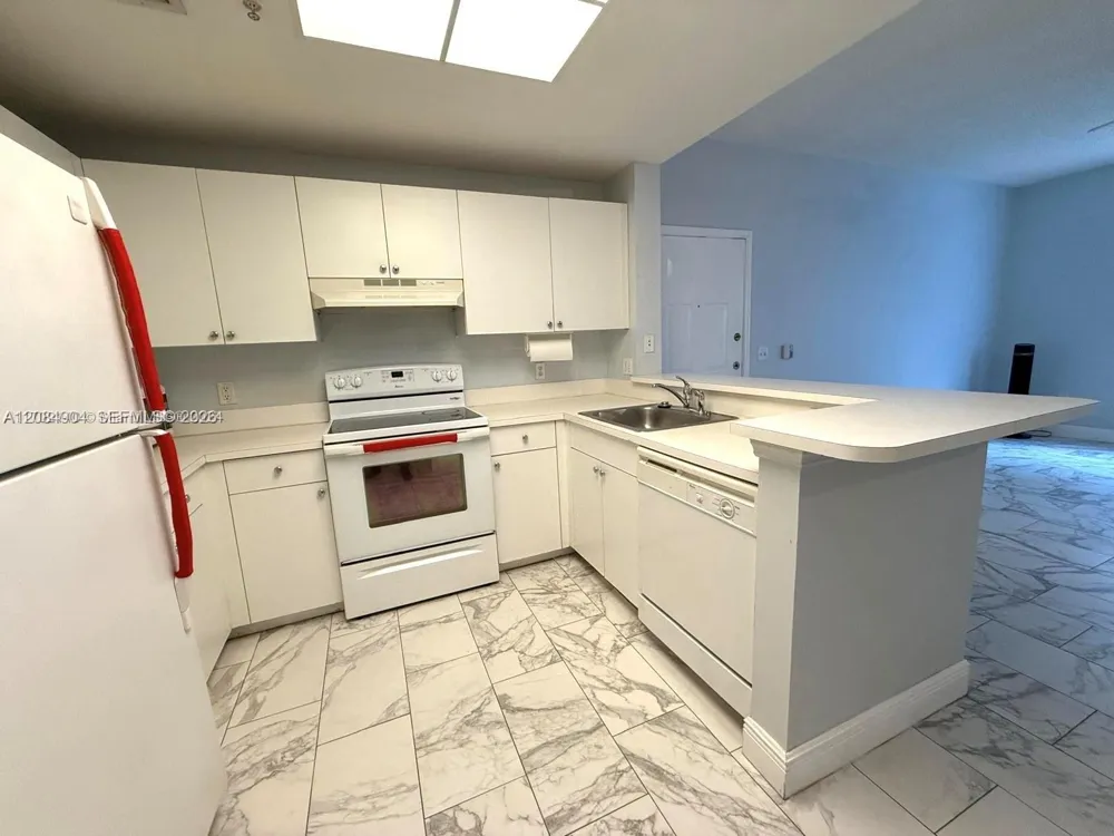 2015 SE 10th Ave #127 Fort Lauderdale, FL 33316