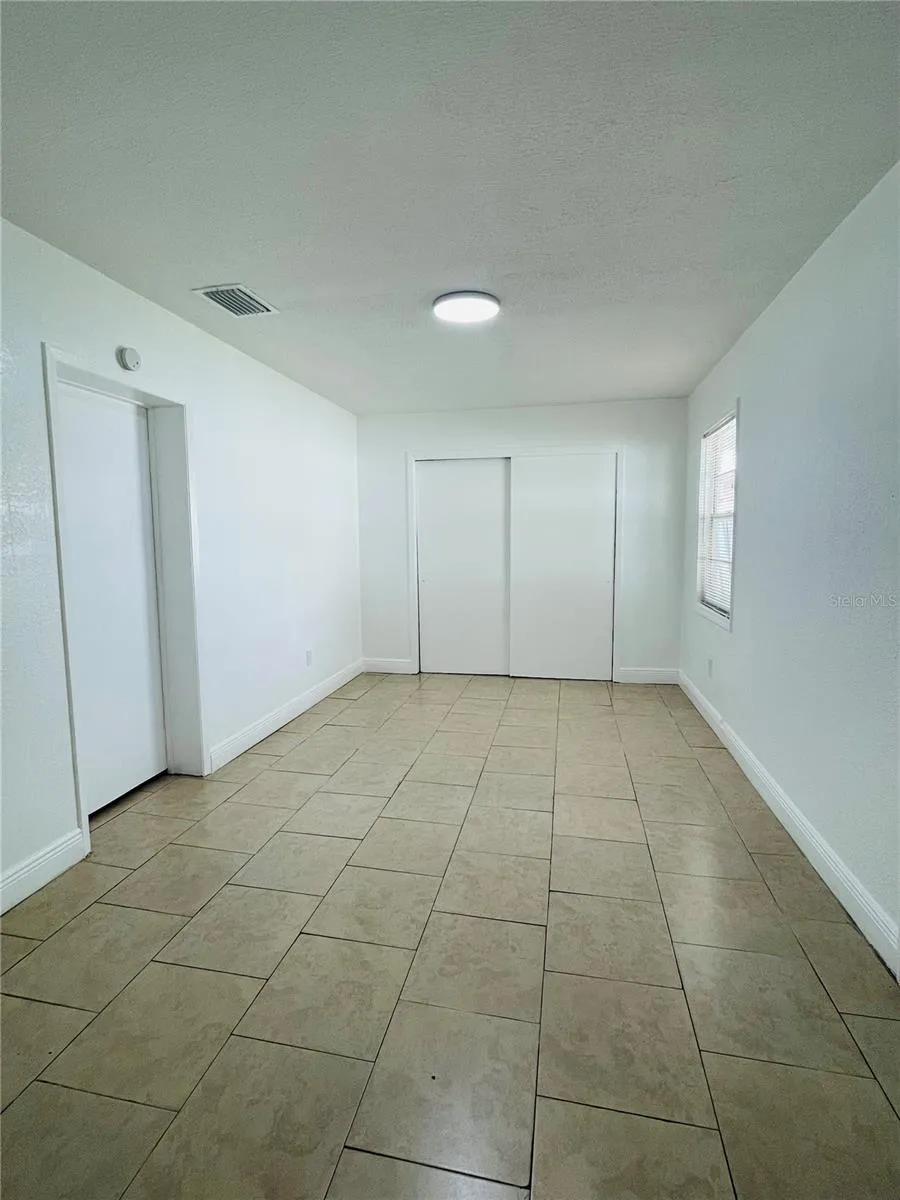 2307 W HAMILTON AVENUE Tampa, FL 33604